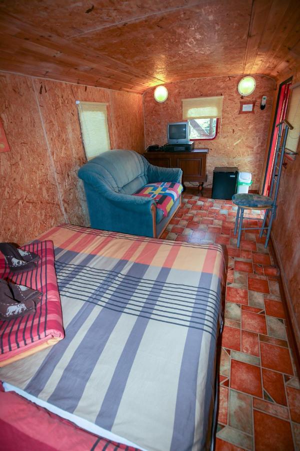 Karavan Štúrovo エクステリア 写真
